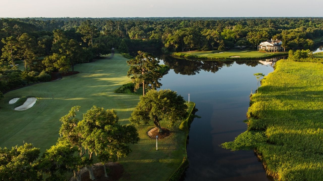 Drone of Hole 18 at Caledonia Golf Course