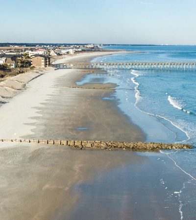 Beach Homes - Pawleys Island shoreline